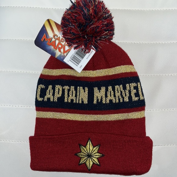 ✨Reduced NWT MARVEL beanie “ Captain Marvel “ 4 Piece Tumbler - Picture 2 of 9